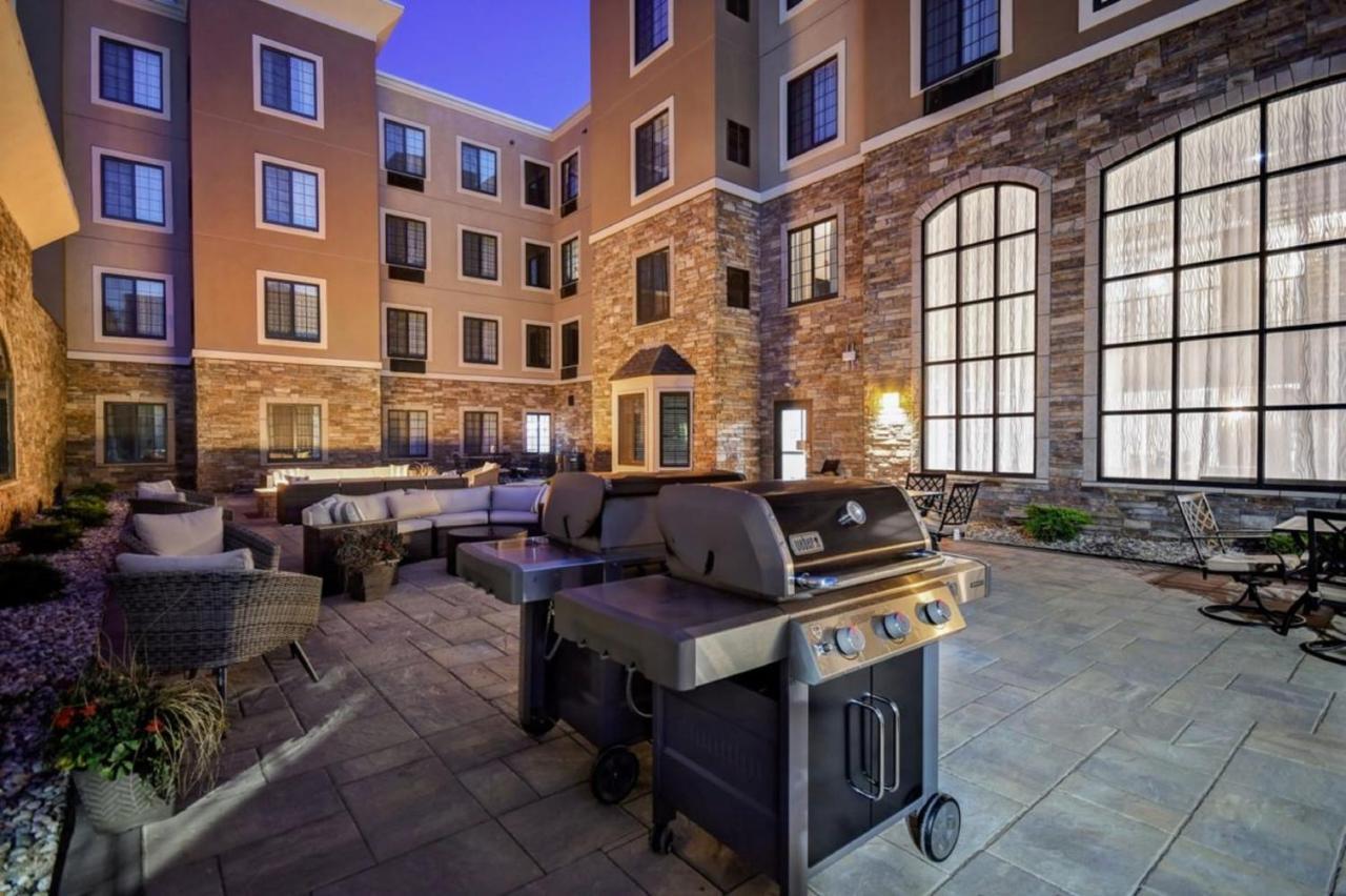 Staybridge Suites - Southgate - Detroit Area By Ihg Buitenkant foto